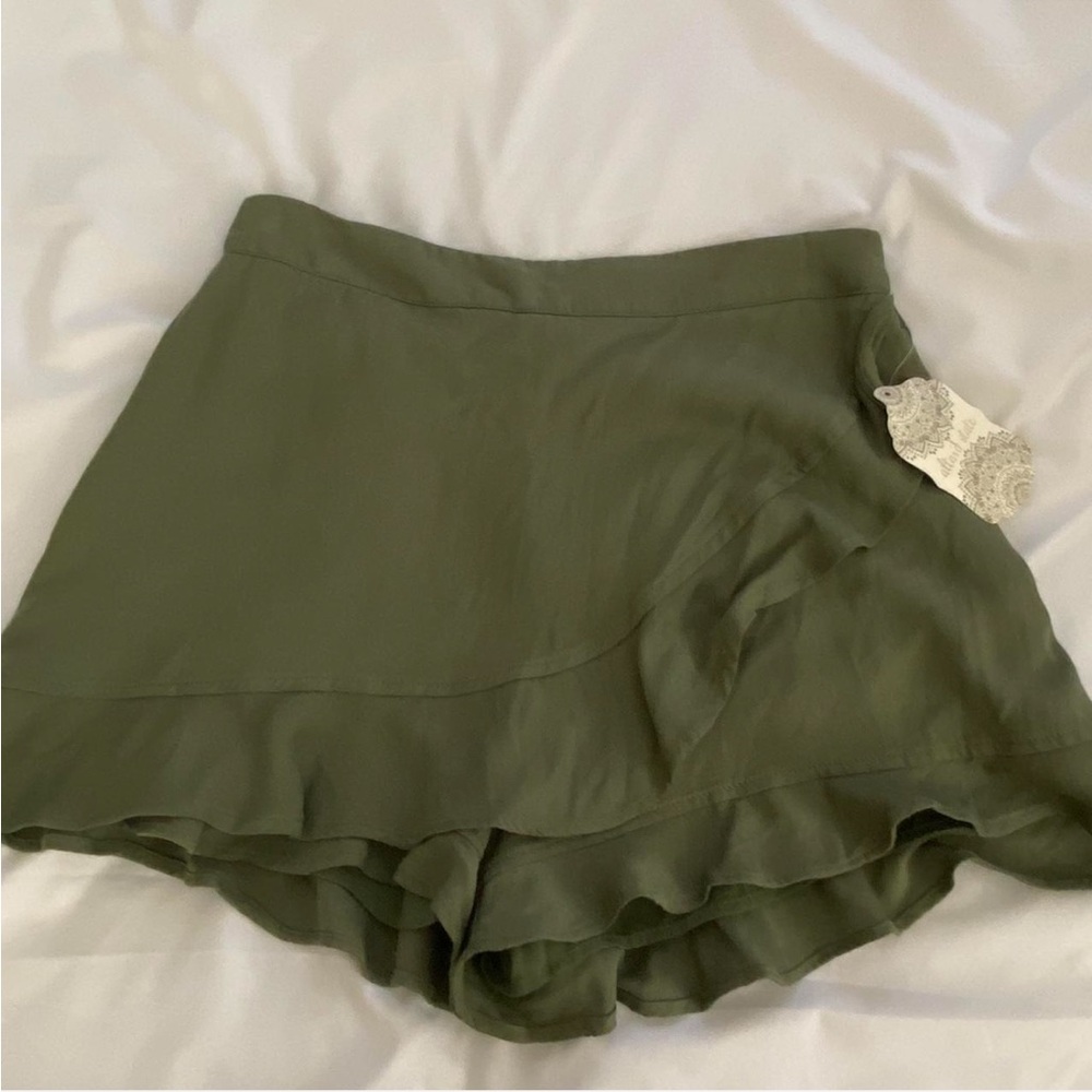 NWT Altar'd State army green ruffle skort.